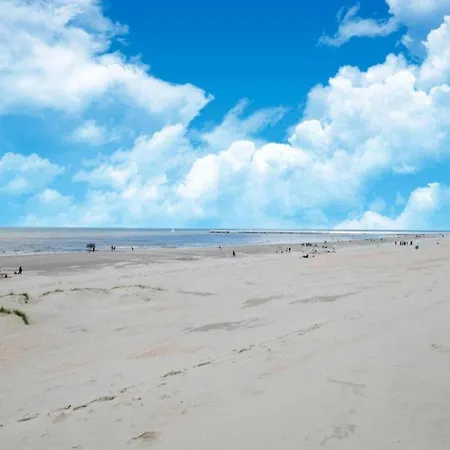 Family In Oostduinkerke, Cleaning Included Apartamento